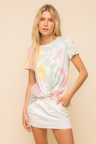 FRONT KNOTTED SHORT SLEEVE TIE DYE TOP