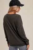 BRUSH TRIM TEXTURE KNIT HENLEY TOP in Charcoal