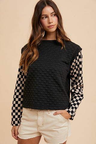 Checker Board Sleeve Quilted Pullover in Black