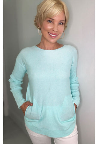 Lightweight Sweater w Pockets in Aqua
