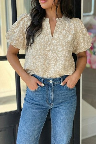 Western Floral Textured Jacquard Puff Sleeve Blouse in Beige