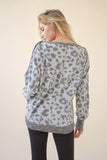 LEOPARD SNAP BUTTON SLEEVE BOAT NECK TOP